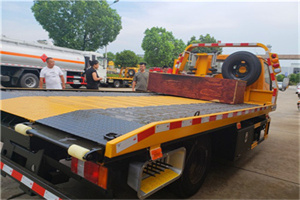 富源附近拖车电话号码服务